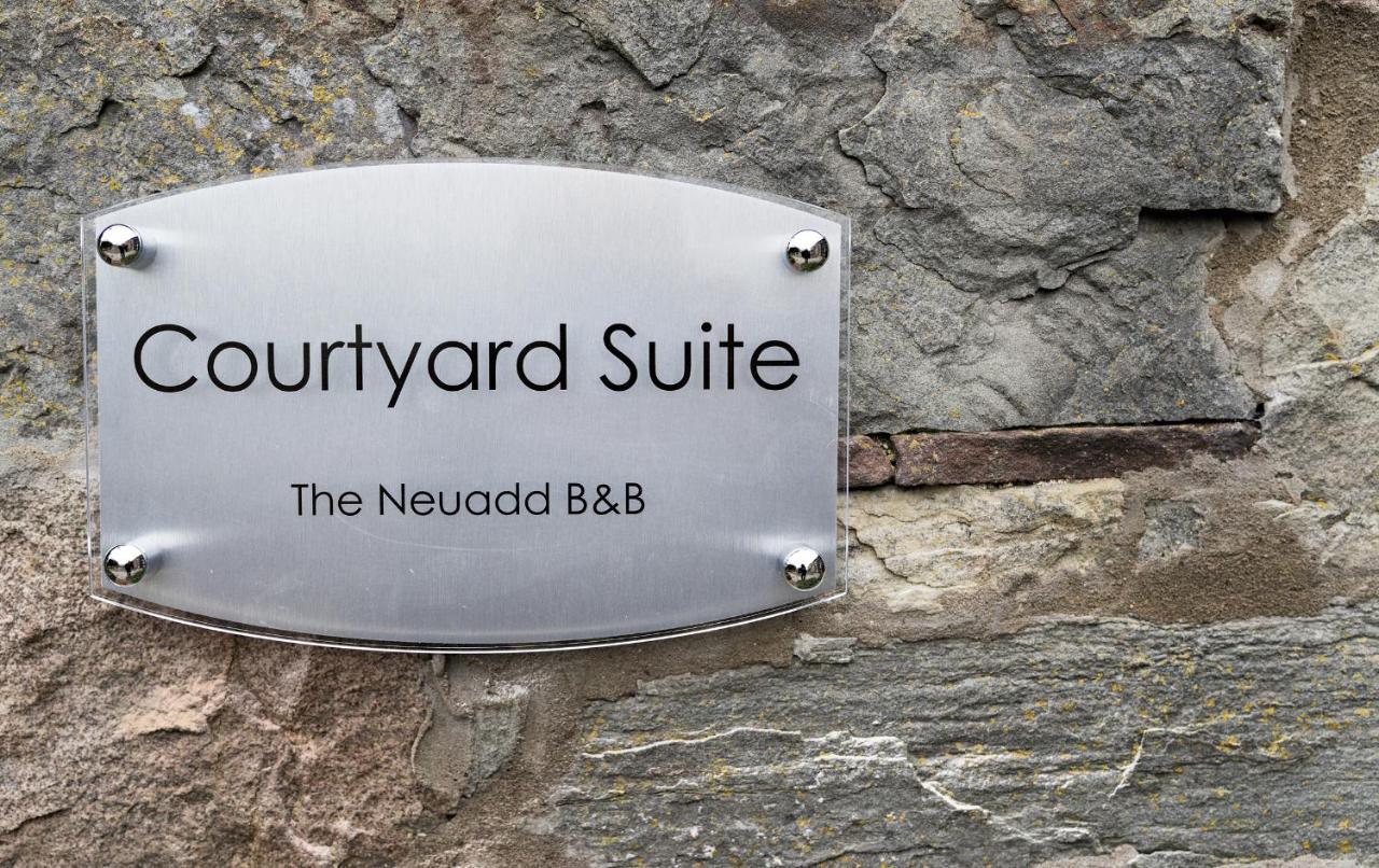 Neuadd B&B Suites Crickhowell Buitenkant foto