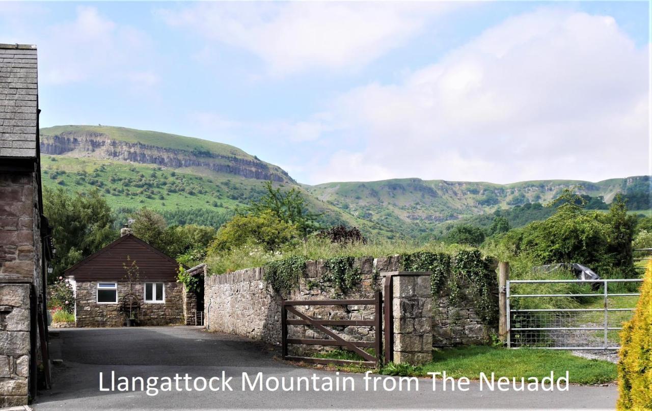 Neuadd B&B Suites Crickhowell Buitenkant foto
