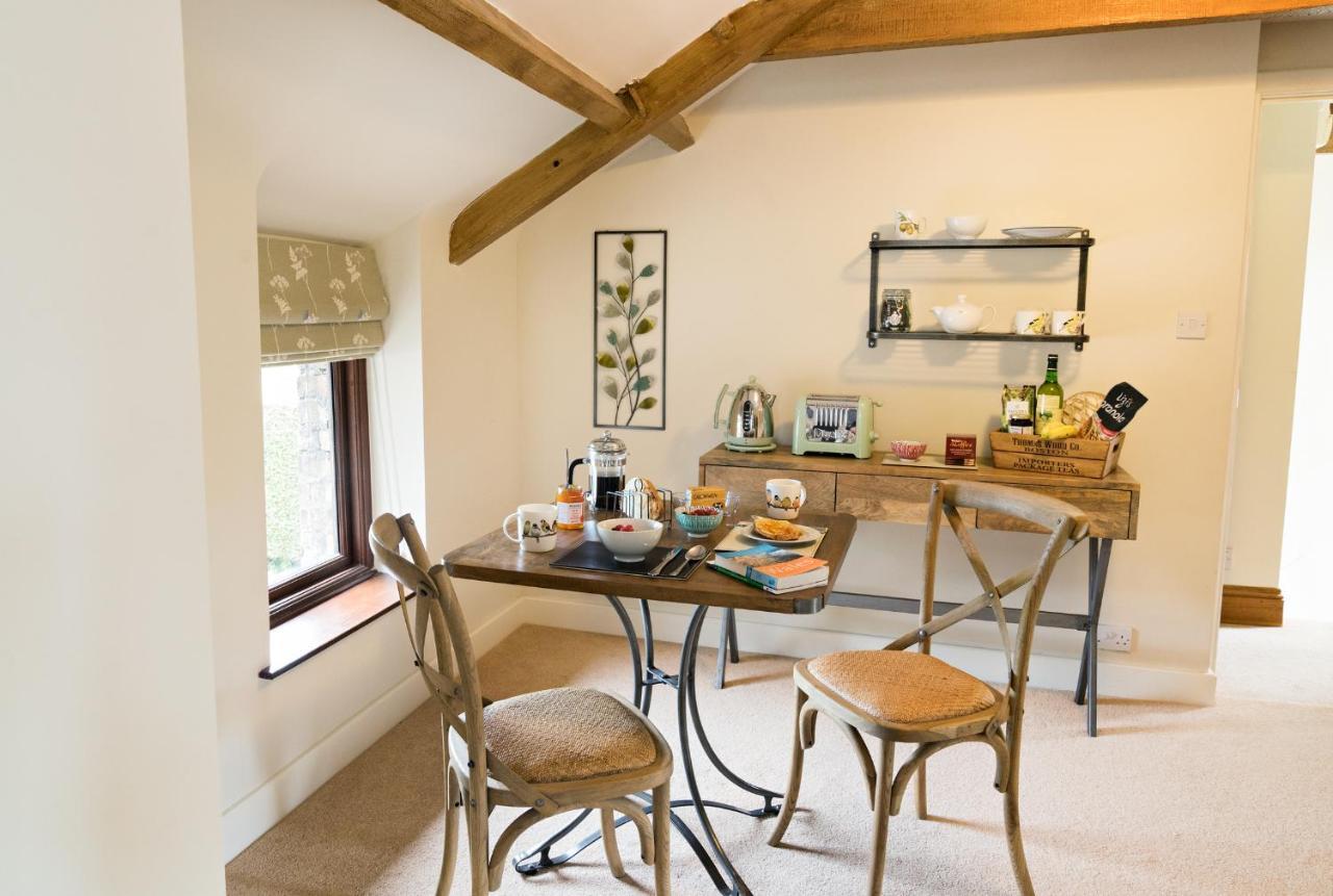Neuadd B&B Suites Crickhowell Buitenkant foto