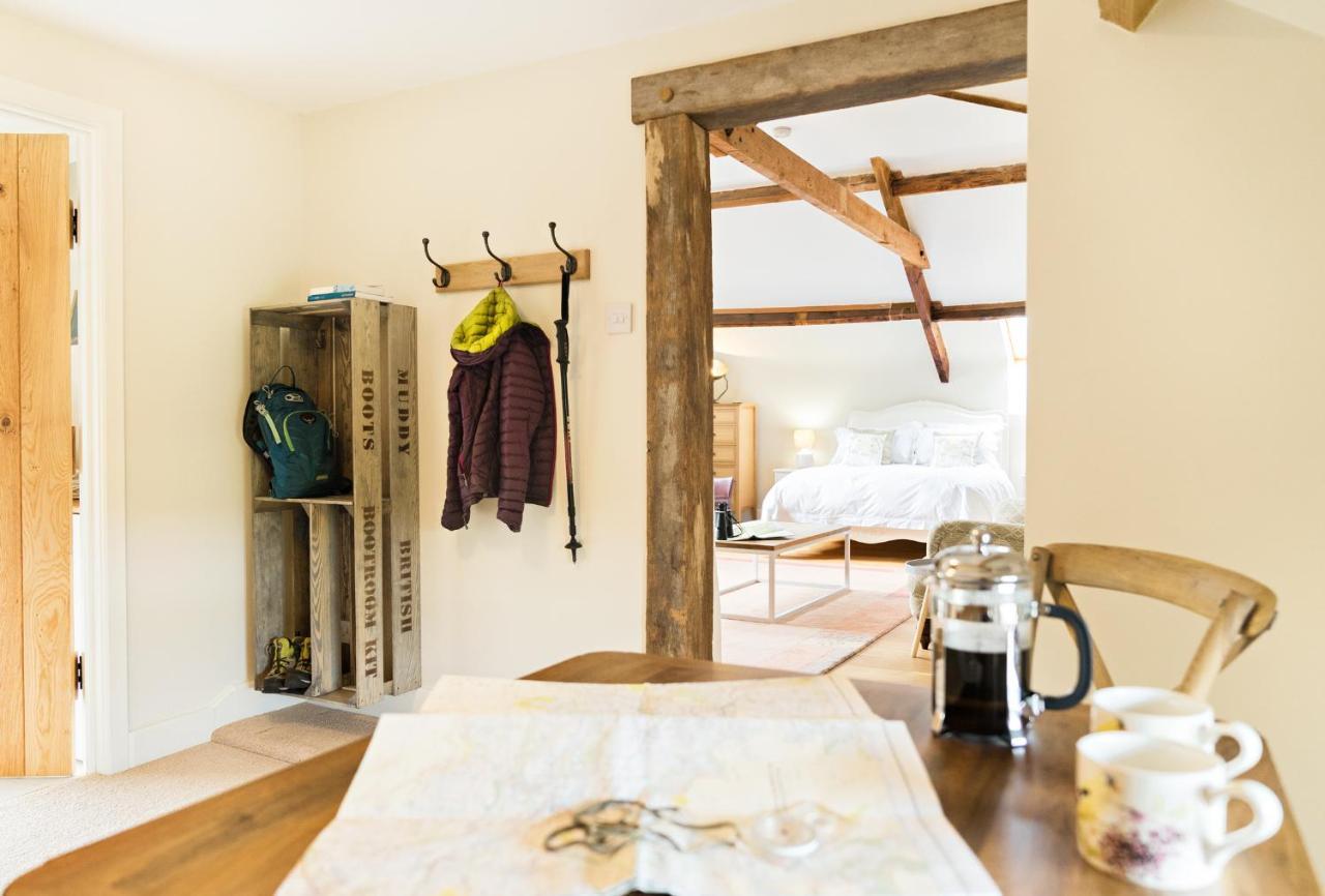 Neuadd B&B Suites Crickhowell Buitenkant foto