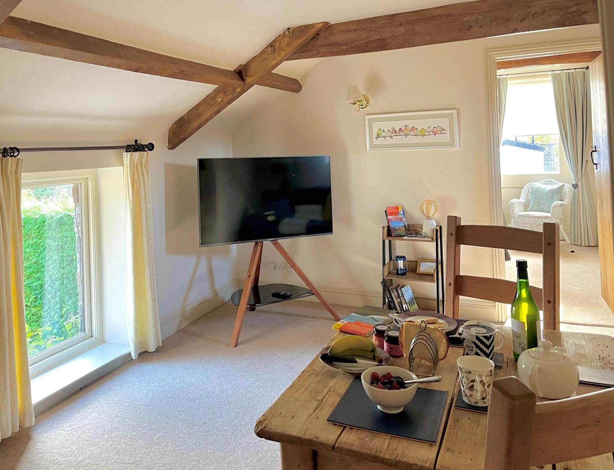Neuadd B&B Suites Crickhowell Buitenkant foto